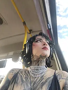 taaylor33 online show from 8, 4, 2026