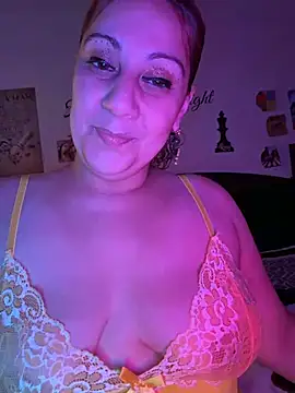 Snapshot of DeeLight124 chatting on 7, 7, 2026 DeeLight124 online show from 7, 7, 2026