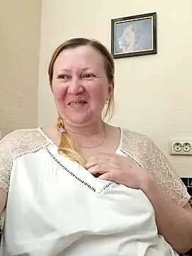 blondyaguar online show from 20, 2, 2025