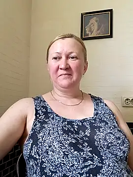 blondyaguar online show from 31, 7, 2026