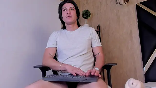 Karimferrer online show from 10, 11, 2025