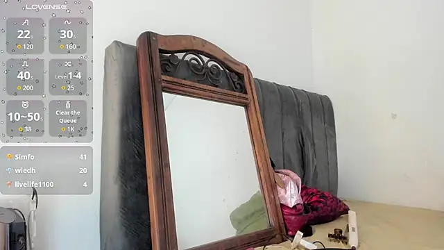 latinaStepmom online show from 22, 9, 2025