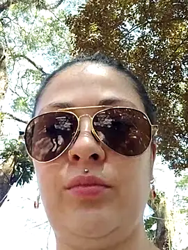 LisbethMoore  online show from 17, 1, 2026