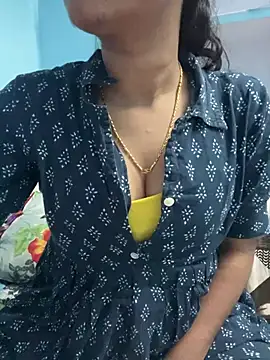 Snapshot of Spicy_sari_girl chatting on 9, 1, 2025 Spicy sari girl online show from 9, 1, 2025