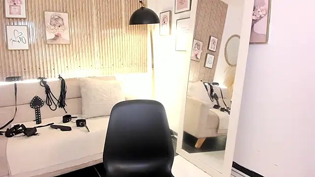 RACHEL EV online show from 18, 9, 2025