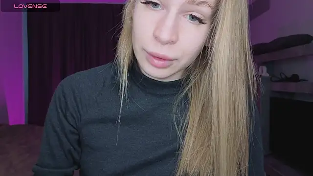 Snapshot of Elis_Fox chatting on 20, 4, 2026 Elis Fox online show from 20, 4, 2026