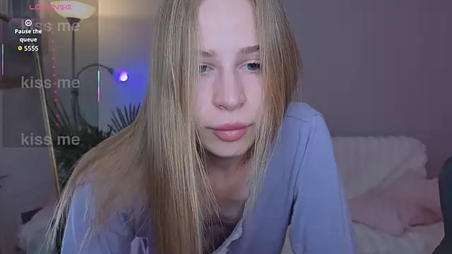 Snapshot of Elis_Fox chatting on 30, 4, 2026 Elis Fox online show from 30, 4, 2026