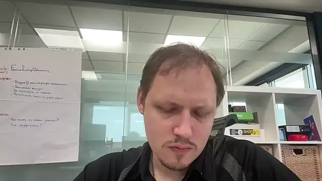 Snapshot of streamy_test12 chatting on 6, 3, 2025 streamy test12 online show from 6, 3, 2025