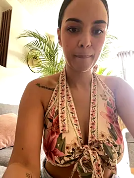 gabyaridi online show from 2, 10, 2025