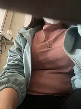 Snapshot of Tuongvy05 chatting on 25, 12, 2024 Tuongvy05 online show from 25, 12, 2024