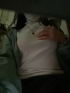 Snapshot of Tuongvy05 chatting on 17, 1, 2025 Tuongvy05 online show from 17, 1, 2025