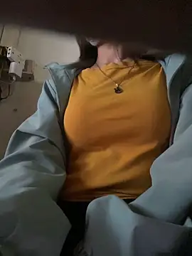 Snapshot of Tuongvy05 chatting on 26, 1, 2025 Tuongvy05 online show from 26, 1, 2025