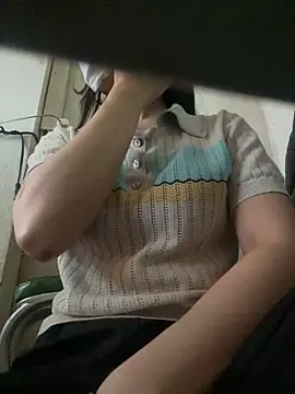 Snapshot of Tuongvy05 chatting on 7, 3, 2025 Tuongvy05 online show from 7, 3, 2025