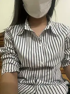 Snapshot of Tuongvy05 chatting on 11, 3, 2025 Tuongvy05 online show from 11, 3, 2025