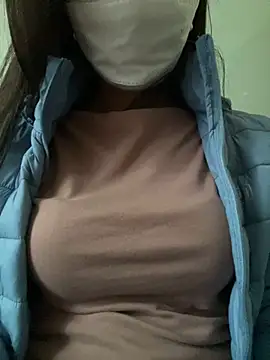 Snapshot of Tuongvy05 chatting on 21, 3, 2025 Tuongvy05 online show from 21, 3, 2025