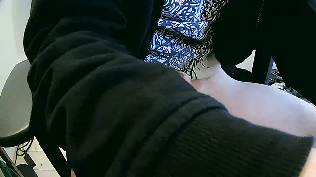 skinnyandthick online show from 14, 2, 2025