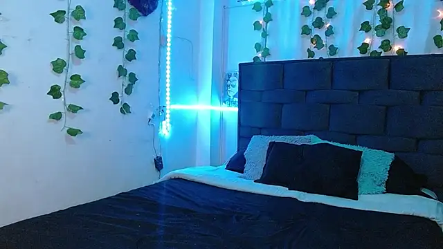 the lesbian game online show from 22, 3, 2025