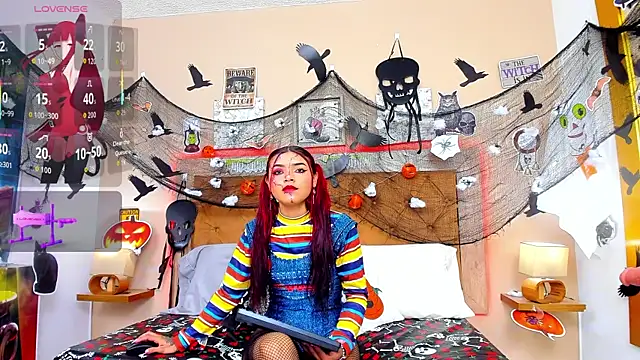 CristalLoren online show from 31, 10, 2025