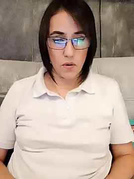 IsisBlake online show from 19, 2, 2025