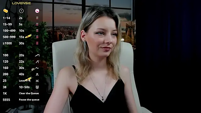 Snapshot of pretty_little_thing chatting on 26, 1, 2025 pretty little thing online show from 26, 1, 2025