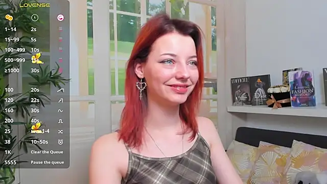 Snapshot of pretty_little_thing chatting on 15, 2, 2025 pretty little thing online show from 15, 2, 2025