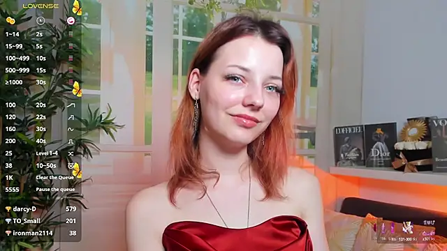 Snapshot of pretty_little_thing chatting on 15, 3, 2025 pretty little thing online show from 15, 3, 2025