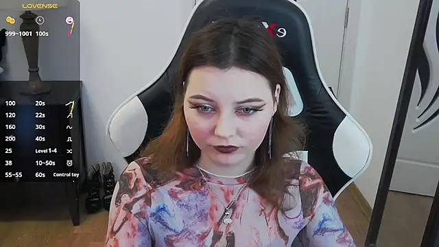 Snapshot of pretty_little_thing chatting on 28, 2, 2026 pretty little thing online show from 28, 2, 2026