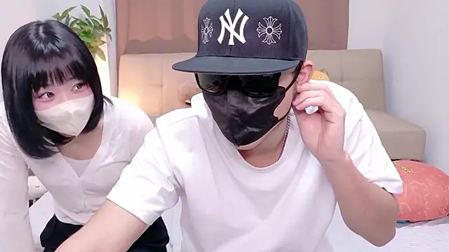 Mia--meow online show from 8, 11, 2025