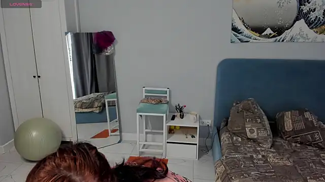Snapshot of Julia__Frey chatting on 2, 8, 2026 Julia Frey online show from 2, 8, 2026