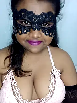 Snapshot of Sexy--queen1 chatting on 4, 10, 2025 Sexy--queen1 online show from 4, 10, 2025