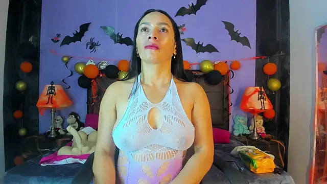 MaduraLuciana online show from 25, 10, 2025