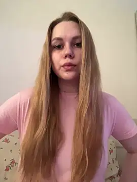 Snapshot of Marylallka5 chatting on 10, 6, 2026 Marylallka5 online show from 10, 6, 2026