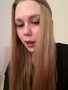 Snapshot of Marylallka5 chatting on 25, 6, 2026 Marylallka5 online show from 25, 6, 2026