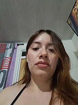 Snapshot of valery_mora chatting on 17, 4, 2026 valery mora online show from 17, 4, 2026