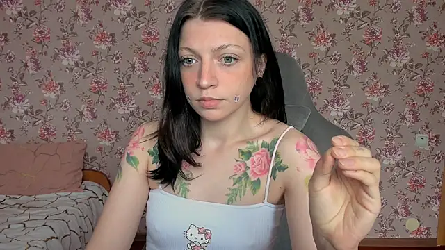 Snapshot of Lolly_Haze chatting on 8, 5, 2026 Lolly Haze online show from 8, 5, 2026