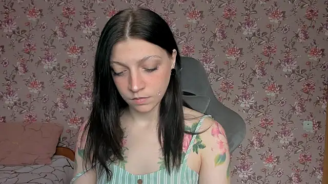 Snapshot of Lolly_Haze chatting on 11, 5, 2026 Lolly Haze online show from 11, 5, 2026