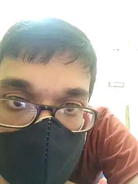 Snapshot of THE_NAKED_BOY chatting on 19, 2, 2025 THE NAKED BOY online show from 19, 2, 2025