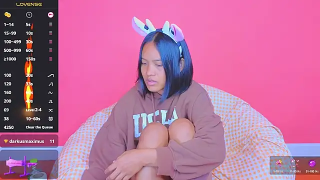 Natsu   online show from 21, 1, 2025