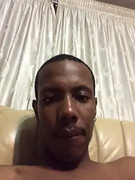 Snapshot of bobzerr chatting on 11, 2, 2026 bobzerr online show from 11, 2, 2026