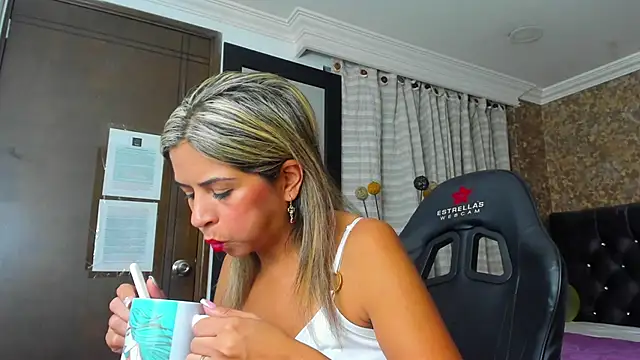 stella xue online show from 28, 2, 2025