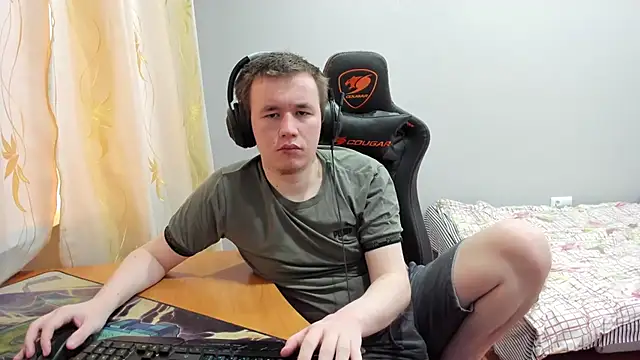 iliaskrislove online show from 3, 12, 2025