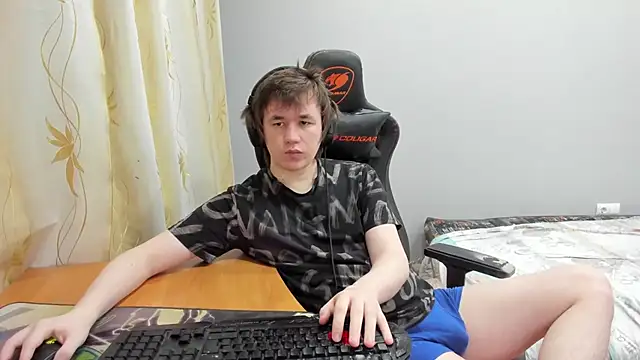 iliaskrislove online show from 3, 4, 2026