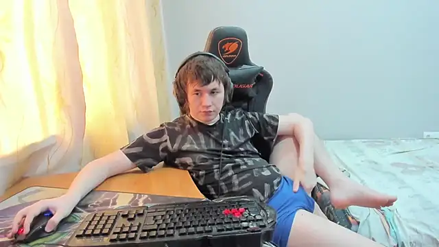 iliaskrislove online show from 9, 4, 2026