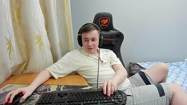 iliaskrislove online show from 7, 5, 2026