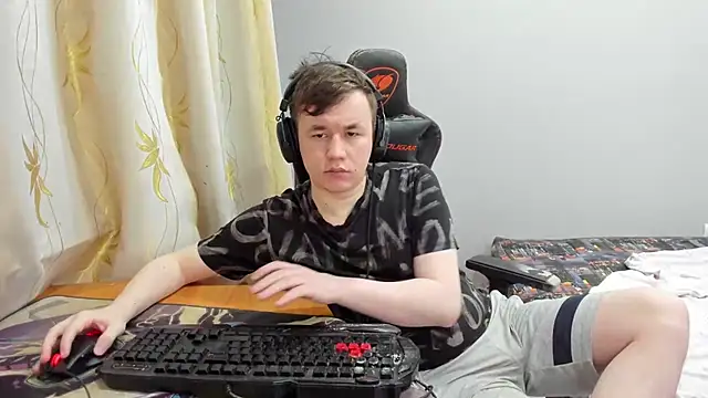 iliaskrislove online show from 13, 5, 2026