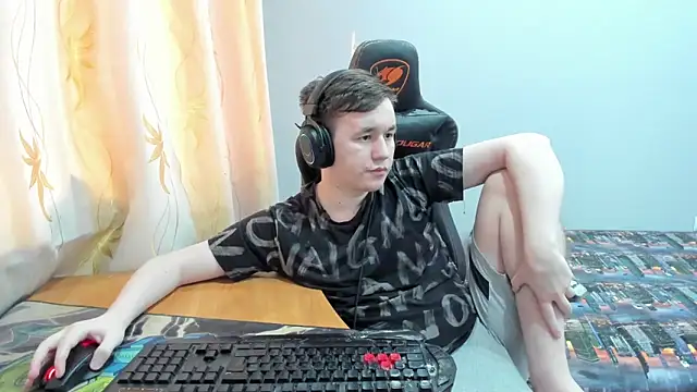 iliaskrislove online show from 18, 5, 2026
