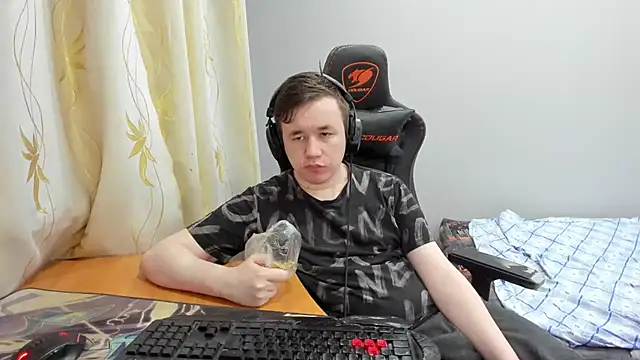 iliaskrislove online show from 28, 5, 2026