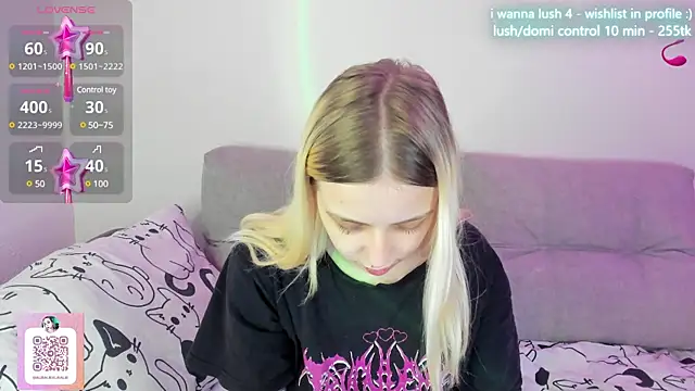 Alice Halle online show from 13, 3, 2025