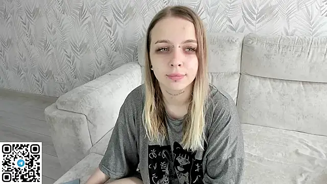 Snapshot of Alice_Halle chatting on 16, 5, 2026 Alice Halle online show from 16, 5, 2026