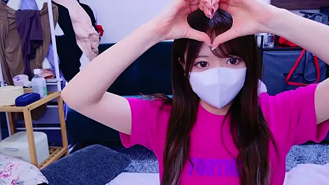 Snapshot of yuki-chi chatting on 14, 2, 2025 yuki-chi online show from 14, 2, 2025